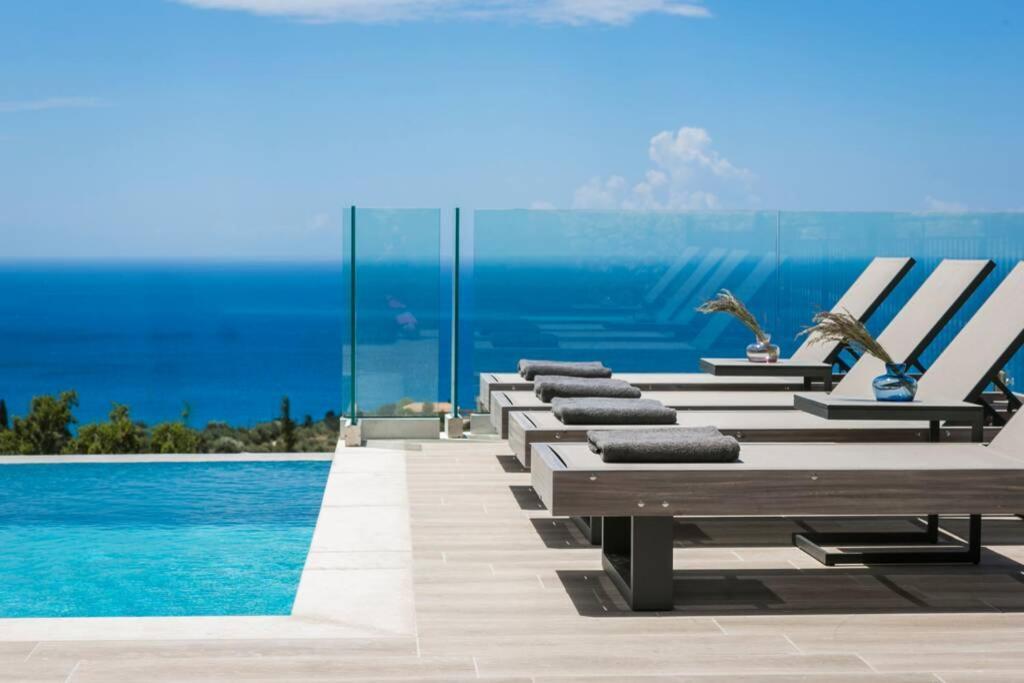 Color Villas-New Villa Green At Trapezaki With Private Pool Muszáta Kültér fotó