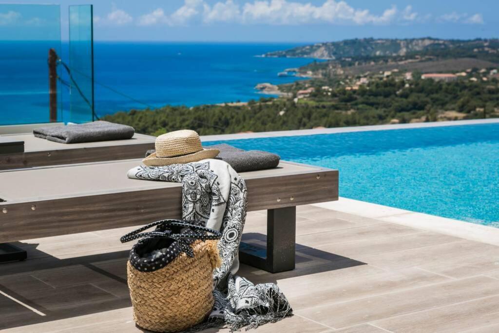 Color Villas-New Villa Green At Trapezaki With Private Pool Muszáta Kültér fotó