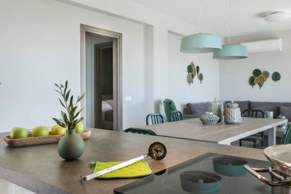 Color Villas-New Villa Green At Trapezaki With Private Pool Muszáta Kültér fotó